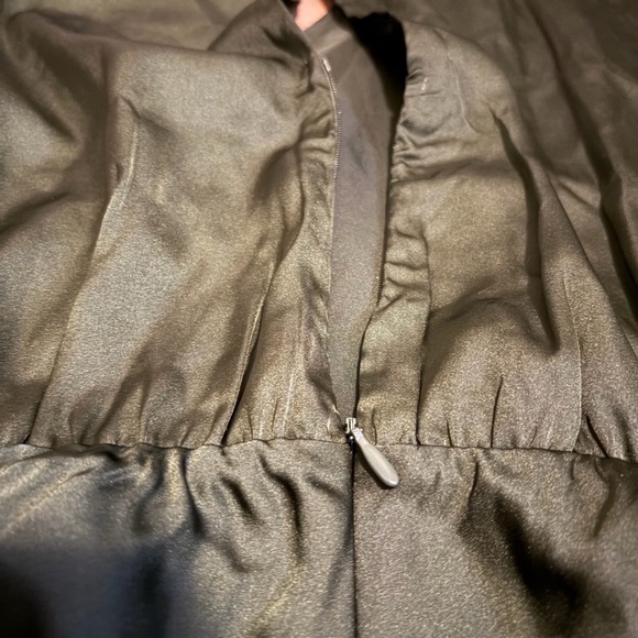 Elegant Green Women's Dress - Picture 7 of 8